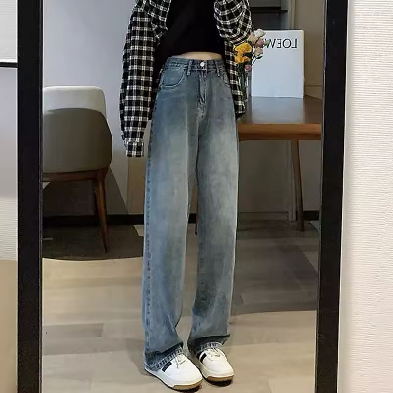 Clessie Jeans