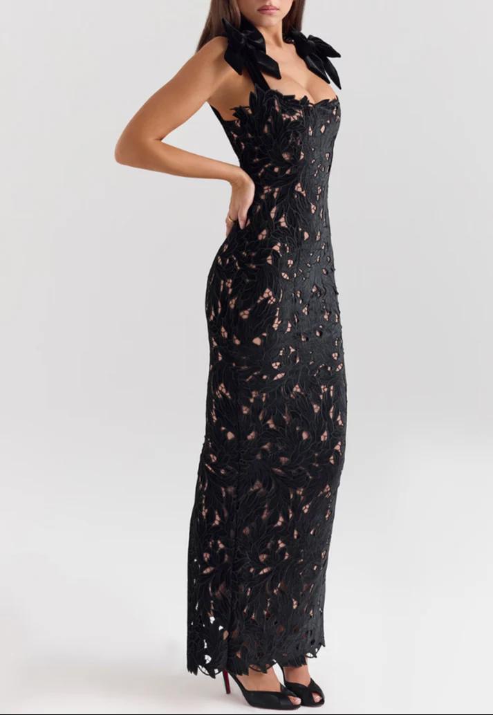Tiff Velvet Lace